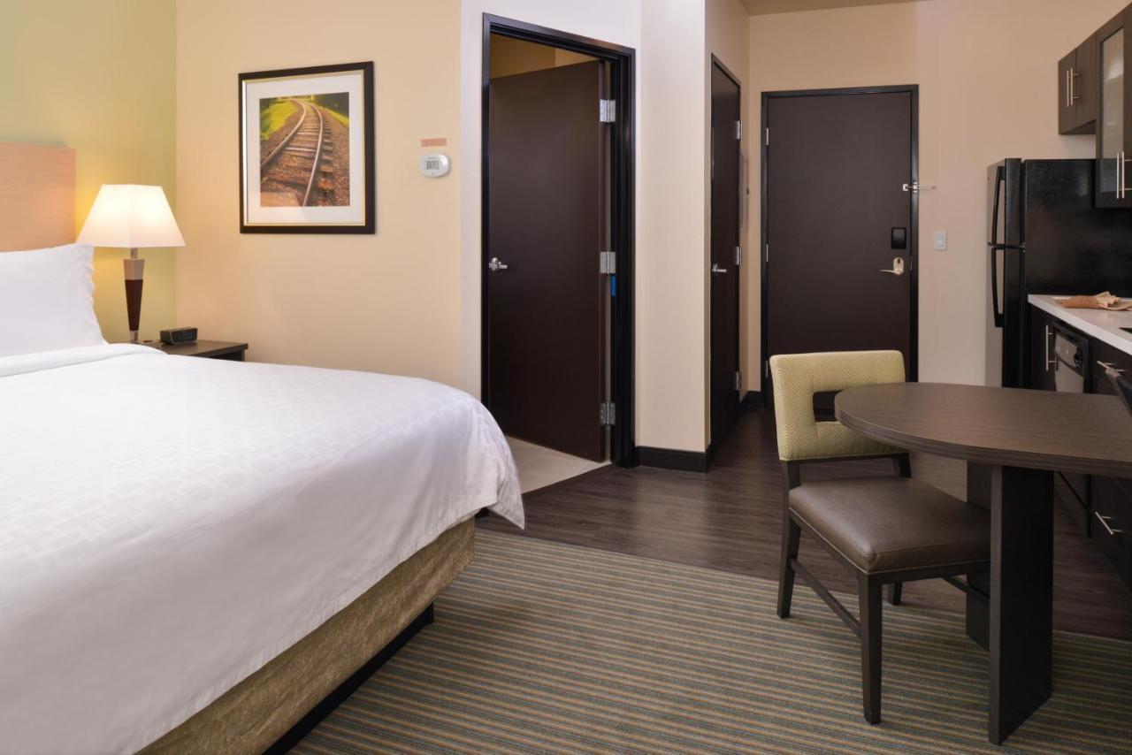 Candlewood Suites - Austin Airport By Ihg Exterior photo